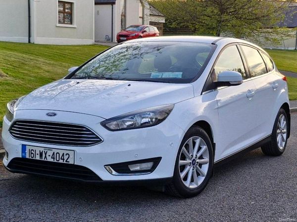 Ford Focus Hatchback, Petrol, 2016, White