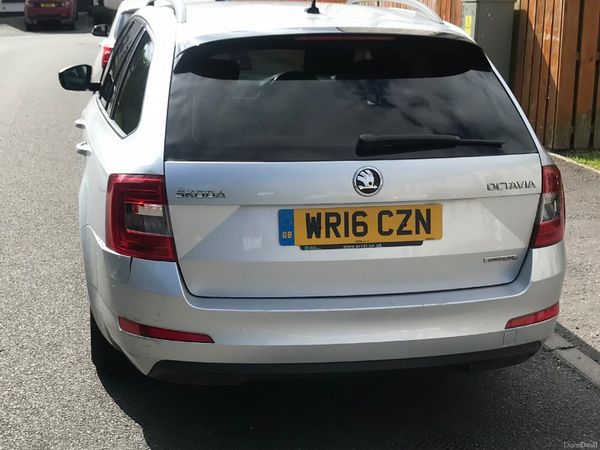 Skoda Octavia Estate, Diesel, 2016, Silver