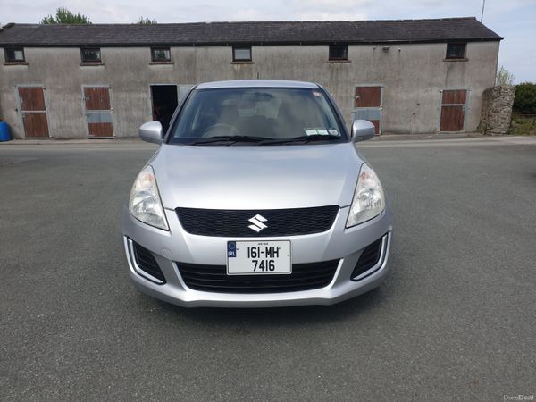Suzuki Swift Hatchback, Petrol, 2016, Silver