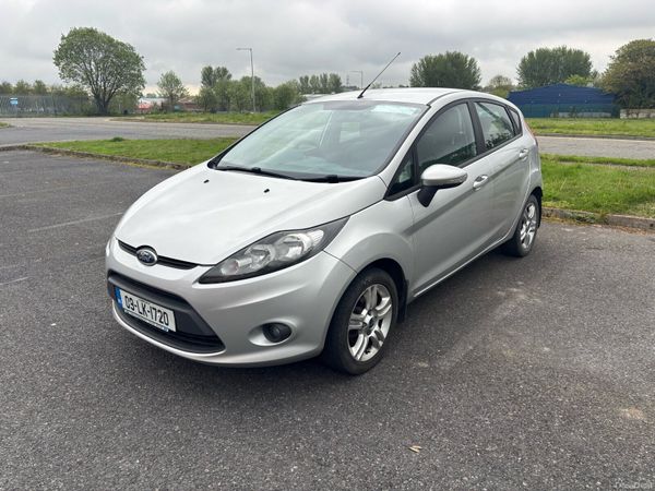 Ford Fiesta Hatchback, Petrol, 2009, Silver