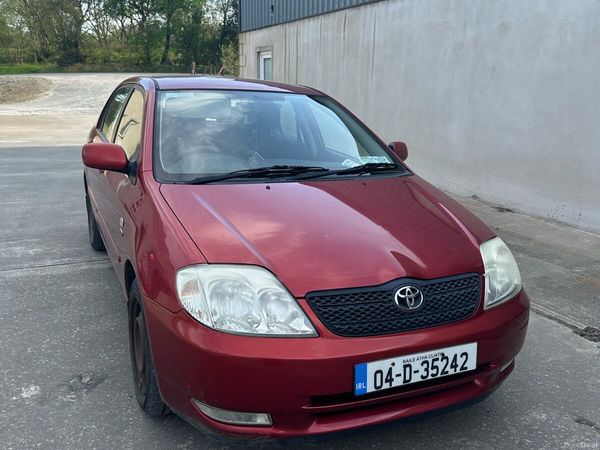 Toyota Corolla Saloon, Petrol, 2004, Red