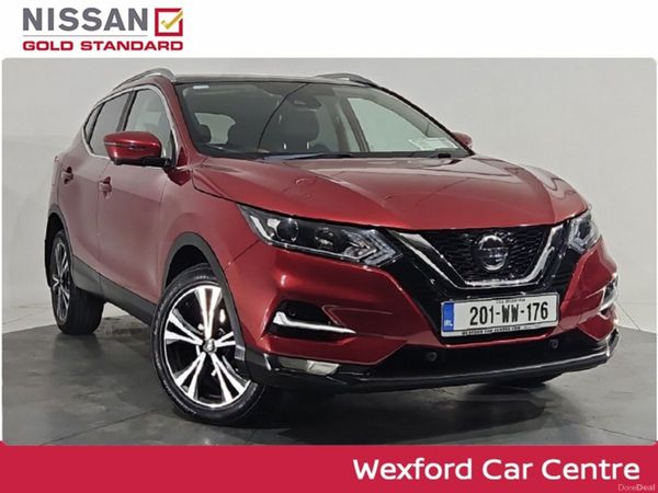 Nissan Qashqai MPV, Petrol, 2020, Red