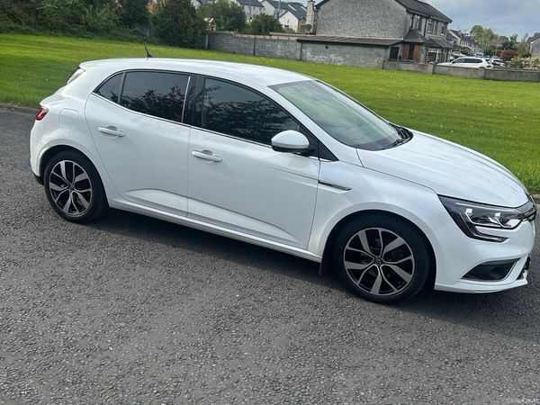 Renault Megane Hatchback, Diesel, 2020, White
