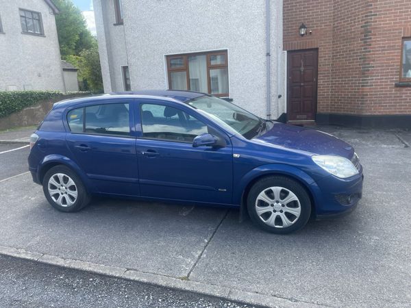 Opel Astra Hatchback, Petrol, 2008, Blue