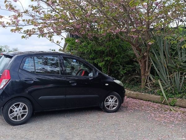 Hyundai i10 Hatchback, Petrol, 2009, Black