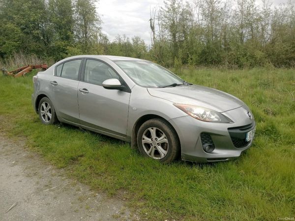 Mazda Mazda3 Saloon, Diesel, 2012, Grey