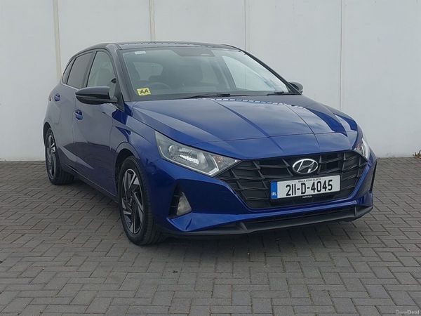 Hyundai i20 Hatchback, Petrol, 2021, Blue