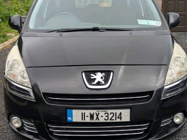Peugeot 5008 MPV, Diesel, 2011, Black