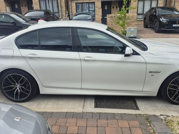 BMW 5-Series Saloon, Diesel, 2014, White
