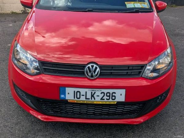 Volkswagen Polo Hatchback, Petrol, 2010, Red