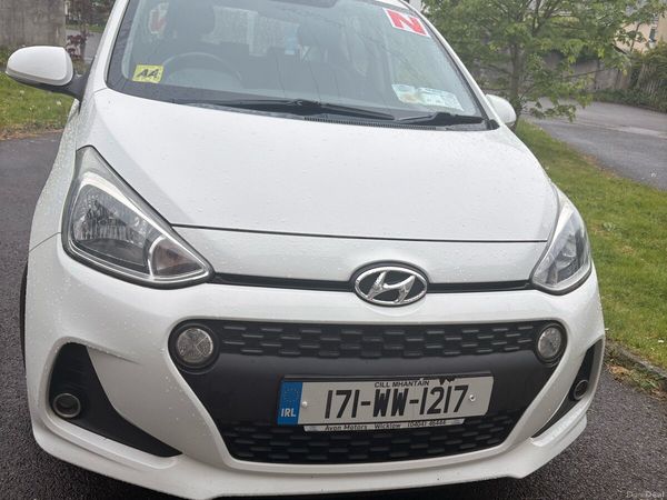 Hyundai i10 Hatchback, Petrol, 2017, White