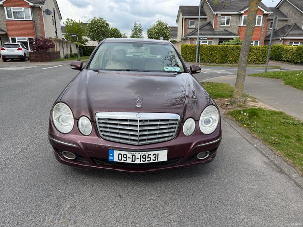 Mercedes-Benz E-Class Saloon, Diesel, 2009, Red