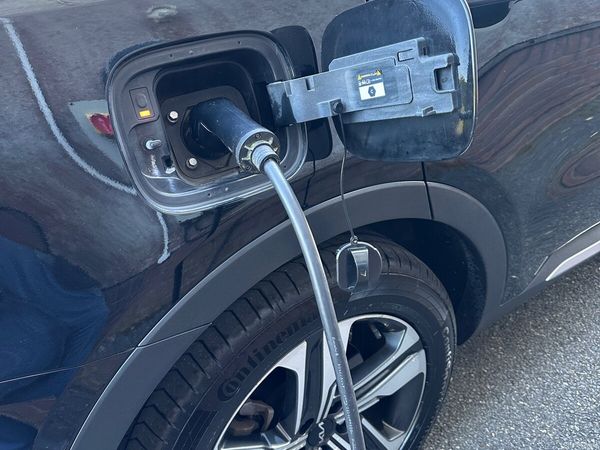 Kia Sorento SUV, Petrol Plug-in Hybrid, 2022, Black
