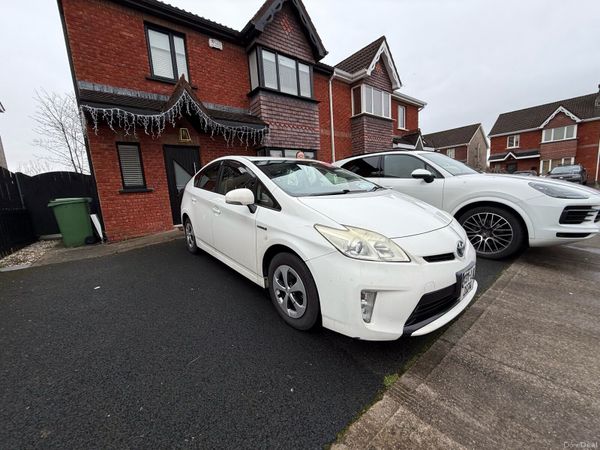 Toyota Prius Hatchback, Petrol Hybrid, 2013, White