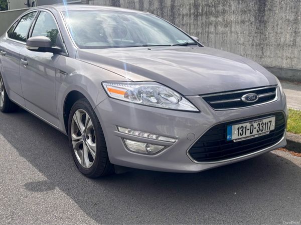 Ford Mondeo Hatchback, Diesel, 2013, Silver