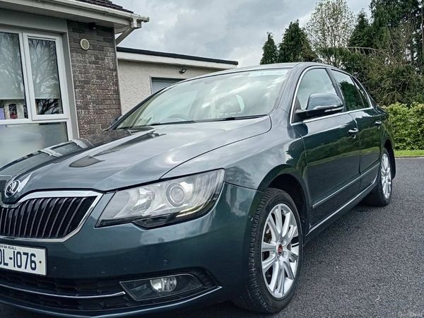 Skoda Superb Saloon, Diesel, 2015, Grey