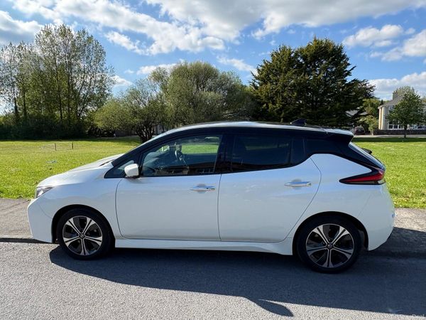Nissan Leaf Hatchback, Electric, 2022, White