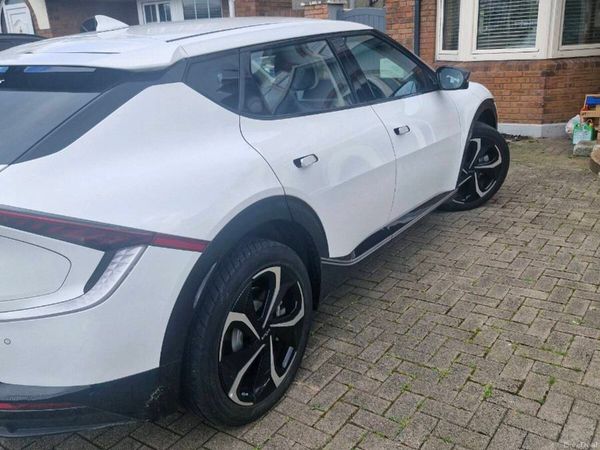 Kia EV6 MPV, Electric, 2024, White