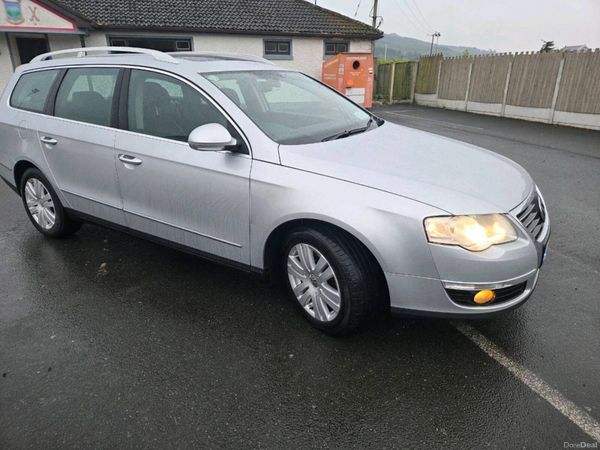Volkswagen Passat Estate, Petrol, 2008, Silver