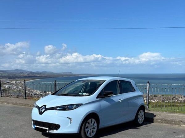 Renault Zoe Hatchback, Electric, 2016, Blue