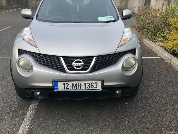 Nissan Juke SUV, Petrol, 2012, Silver