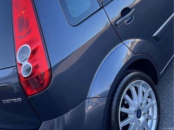 Ford Fiesta Hatchback, Petrol, 2007, Grey