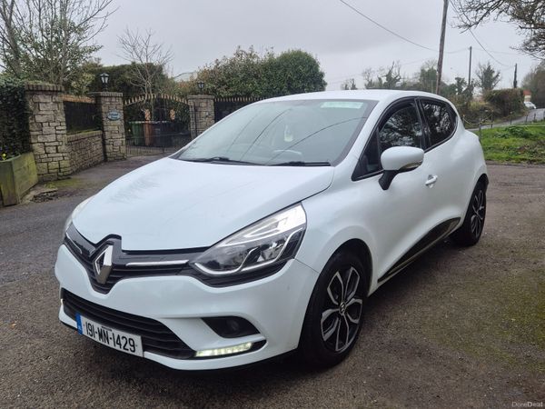 Renault Clio Hatchback, Petrol, 2019, White