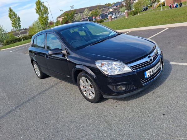 Opel Astra Hatchback, Petrol, 2008, Black