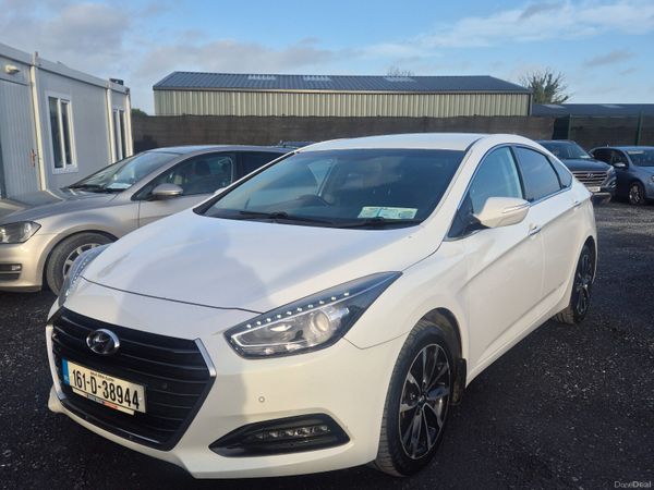 Hyundai i40 Saloon, Diesel, 2016, White