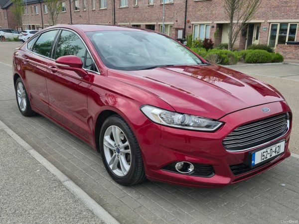 Ford Mondeo Hatchback, Diesel, 2015, Red