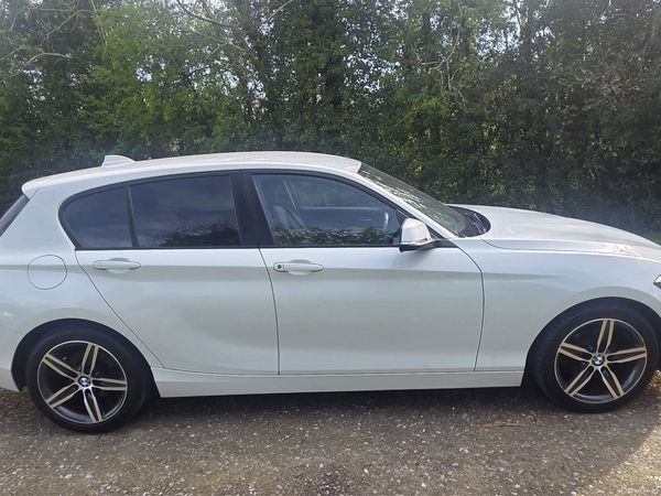 BMW 1-Series Hatchback, Petrol, 2012, White