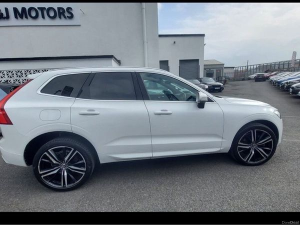 Volvo XC60 SUV, Petrol Plug-in Hybrid, 2017, White
