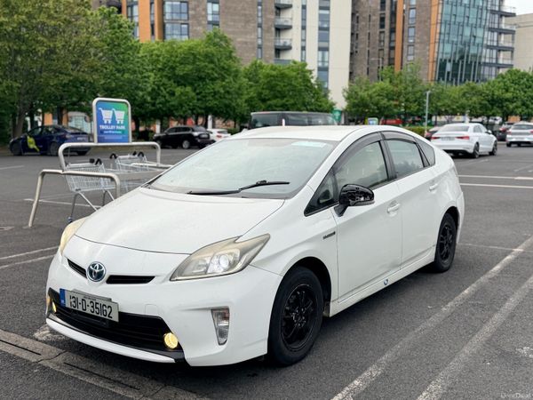 Toyota Prius Hatchback, Petrol Hybrid, 2013, White