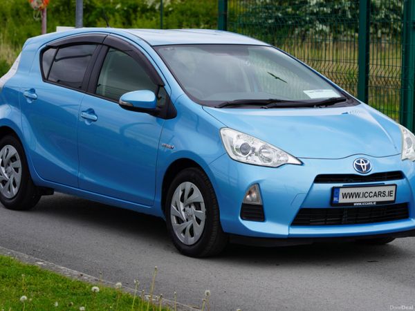 Toyota Aqua Hatchback, Petrol Plug-in Hybrid, 2014, Blue