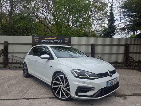 Volkswagen Golf Estate, Petrol, 2018, White