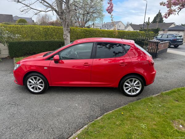 SEAT Ibiza MPV, Petrol, 2016, Red