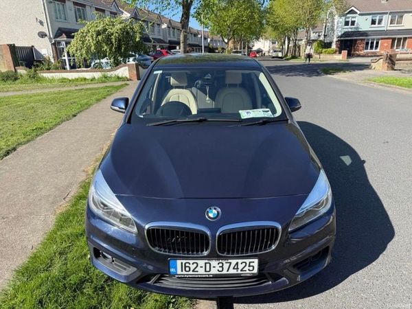 BMW 2-Series Hatchback, Petrol, 2016, Blue
