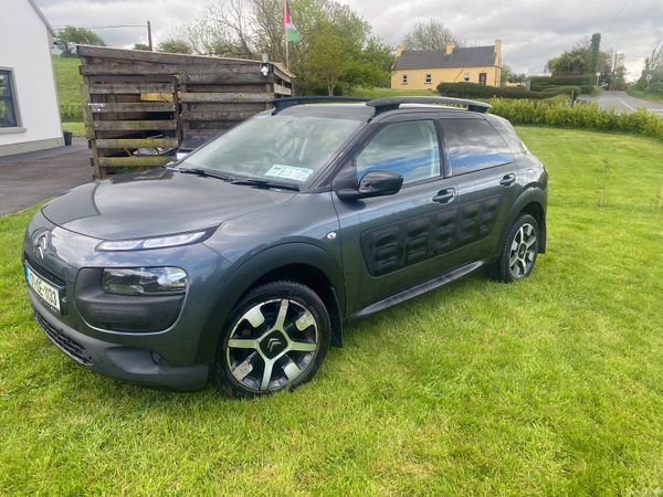 Citroen C4 Hatchback, Petrol, 2017, Grey