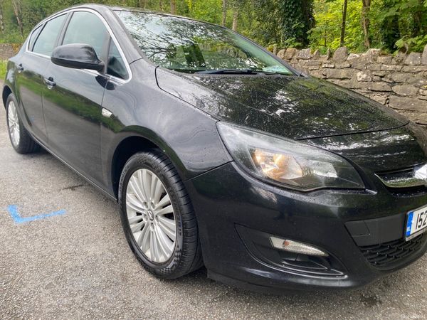 Opel Astra Hatchback, Diesel, 2015, Black