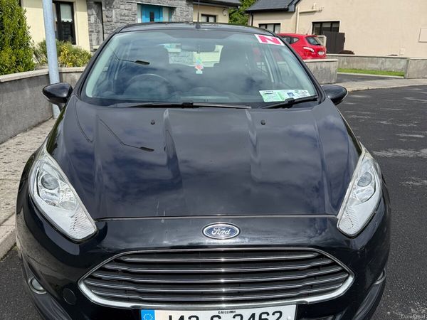 Ford Fiesta Hatchback, Petrol, 2014, Black