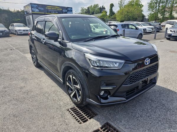 Toyota Raize SUV, Petrol Hybrid, 2022, Black