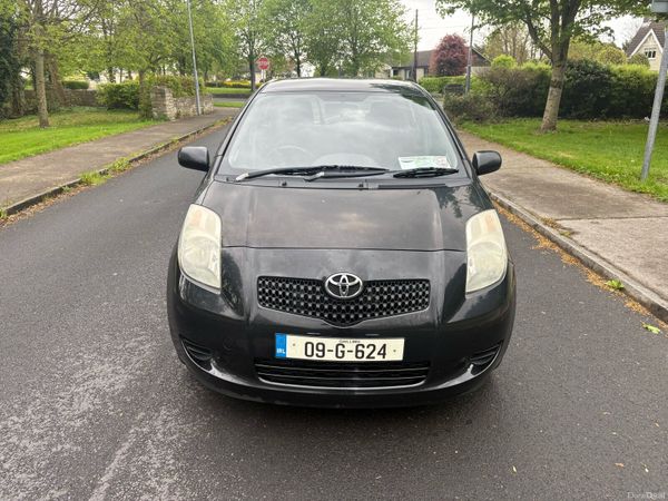 Toyota Yaris Hatchback, Petrol, 2009, Black
