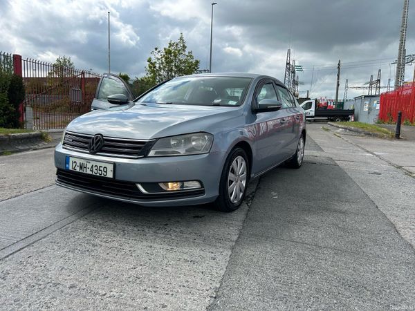 Volkswagen Passat Saloon, Diesel, 2012, Grey