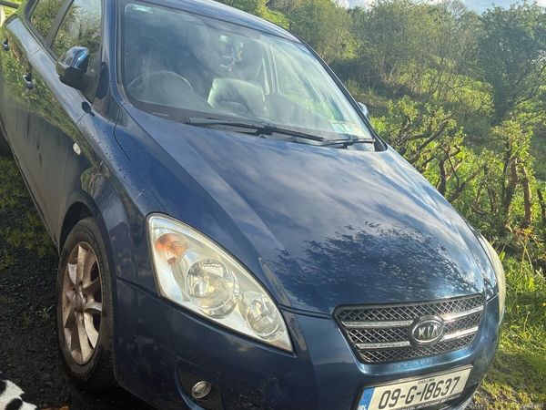 Kia Ceed Hatchback, Diesel, 2009, Blue