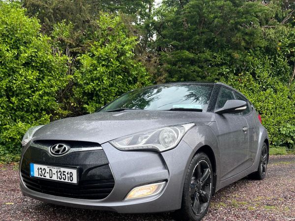 Hyundai Veloster Hatchback, Petrol, 2013, Silver
