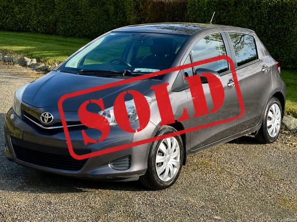 Toyota Yaris Hatchback, Petrol, 2012, Grey