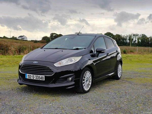 Ford Fiesta Hatchback, Petrol, 2015, Black
