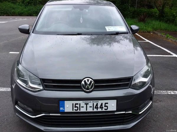 Volkswagen Polo Hatchback, Petrol, 2015, Grey
