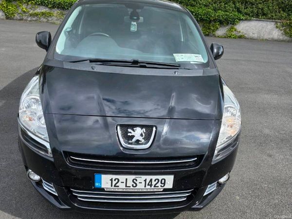 Peugeot 5008 MPV, Diesel, 2012, Black