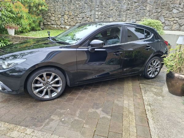 Mazda Mazda3 Hatchback, Petrol, 2014, Black